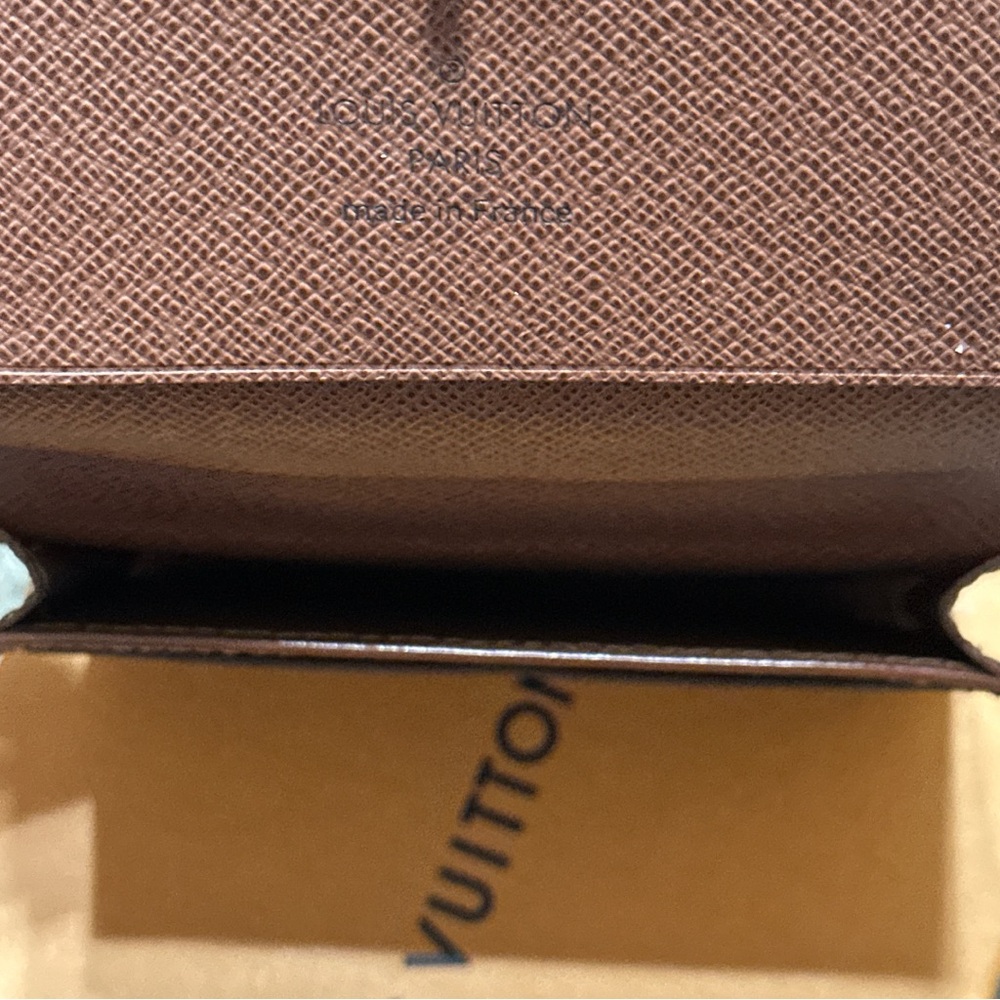 Louis Vuitton Card Holder Wallet - Picture 4 of 8